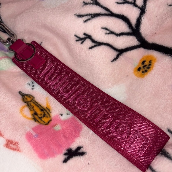 Lululemon never lost Pink Keychain - Picture 2 of 3